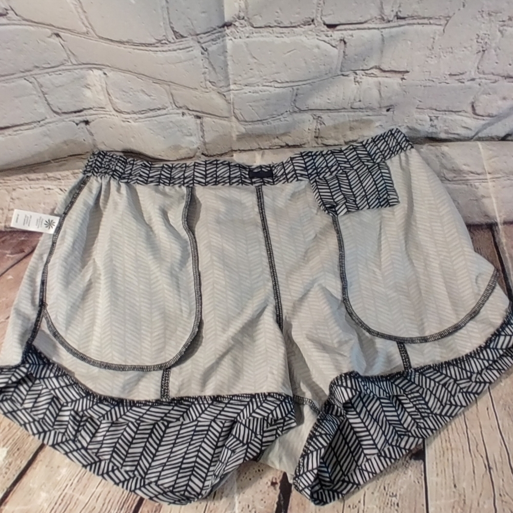 Athleta Tropic Stellar Navy Shorts Med - Picture 10 of 16